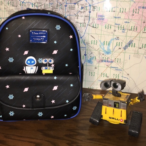 Loungefly walle backpack